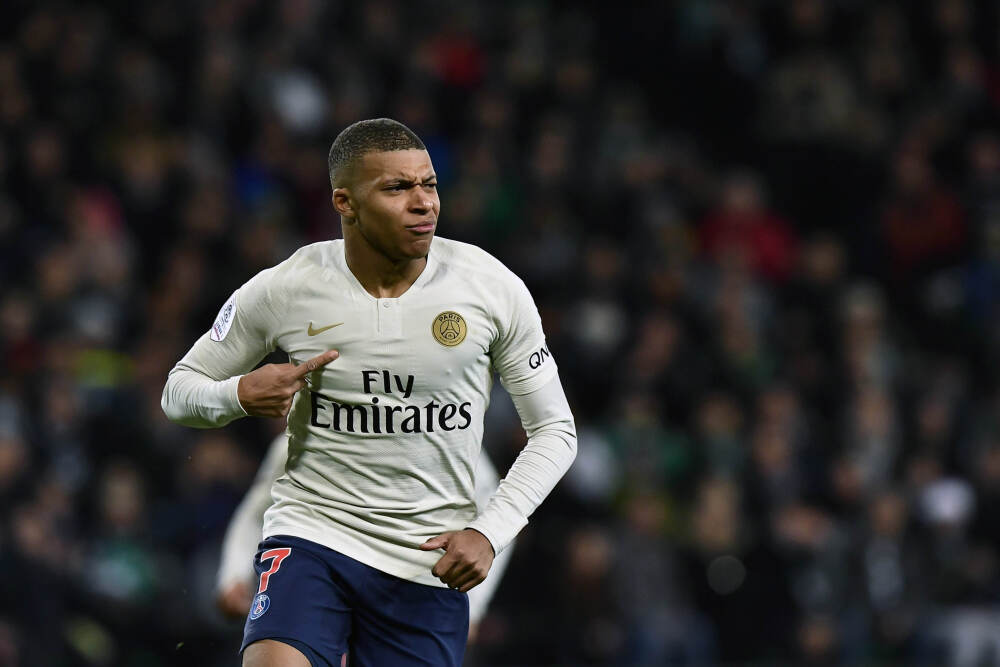 快船无缘24分逆转绿军：哈登37+7+8末节18分丢绝平球 布朗33+13